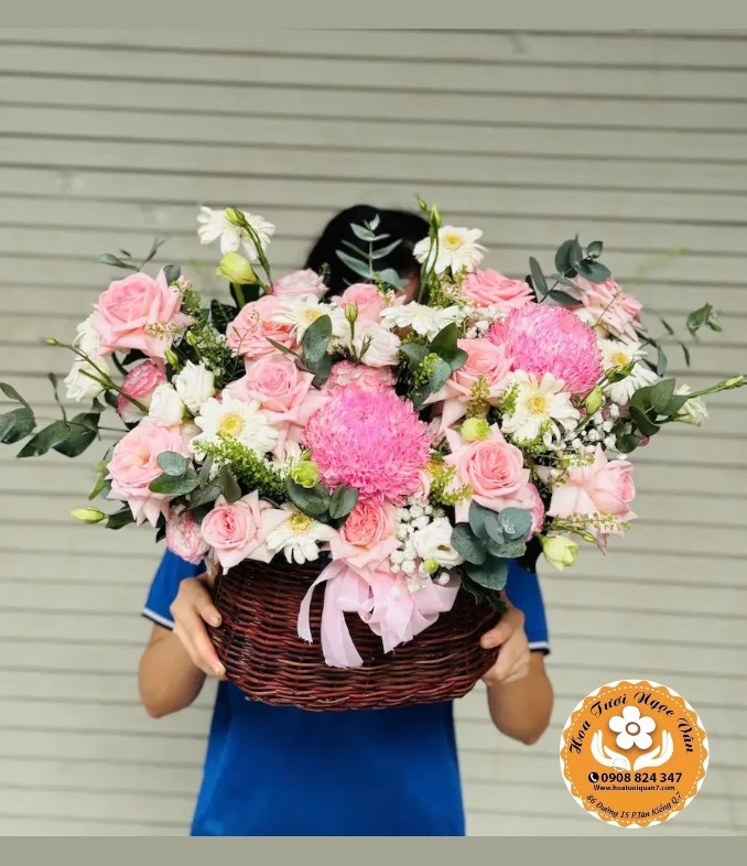 Giỏ Hoa Đồng Nội Yêu Thương