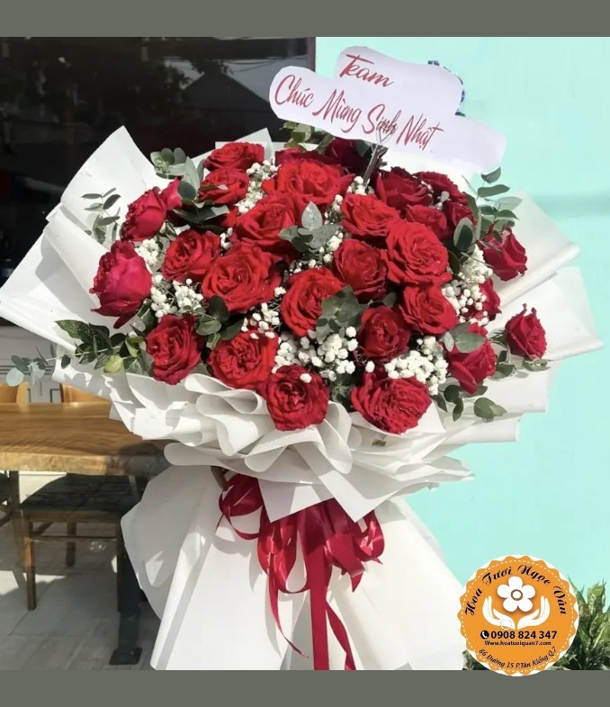 Bó Hoa Hồng Đỏ "Nồng Nàn" - Biểu Tượng Tình Yêu Vĩnh Cửu